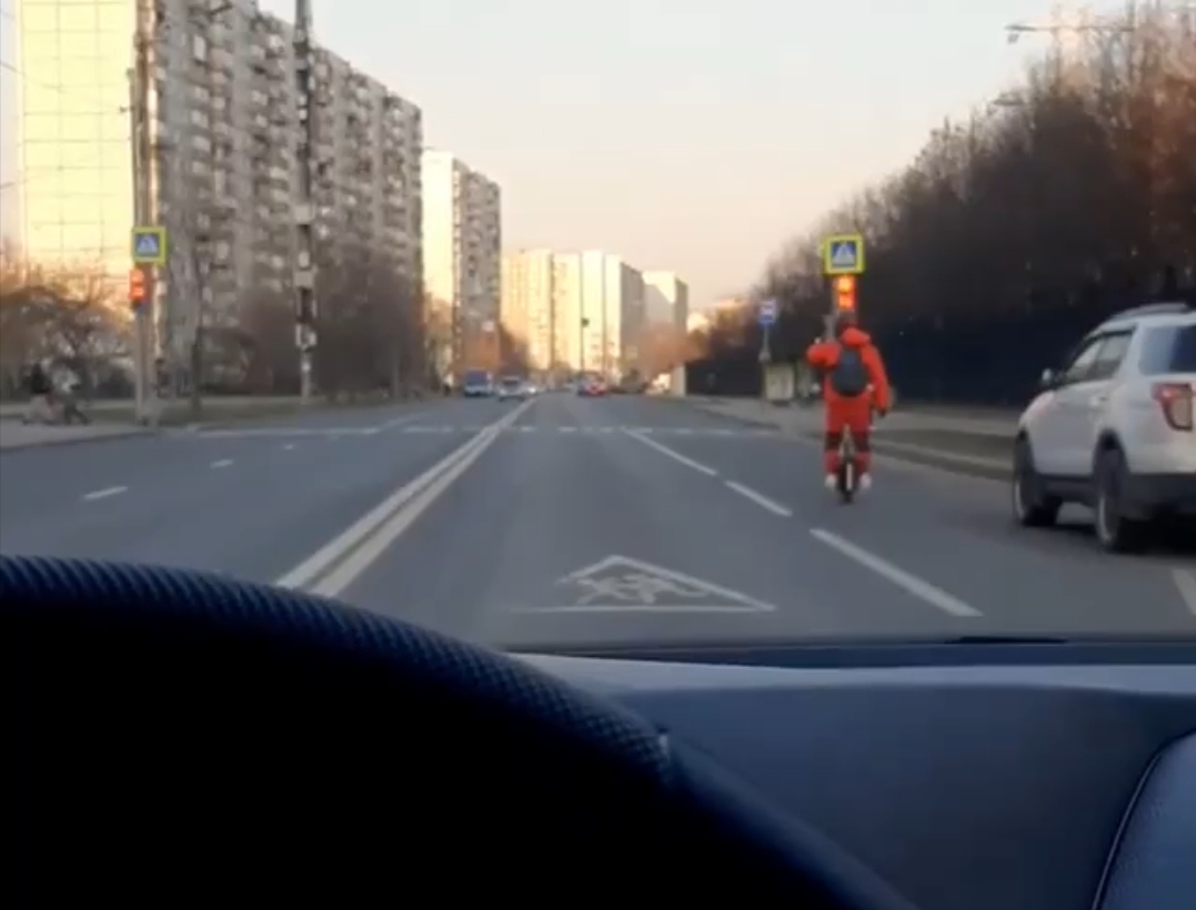 Альтернативный транспорт на улицах Москвы
